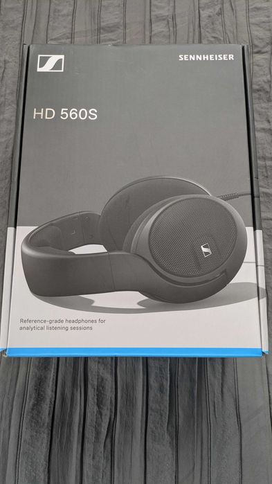 Sennheiser HD 560S – като нови + бонус слушалки Hama HS-P200