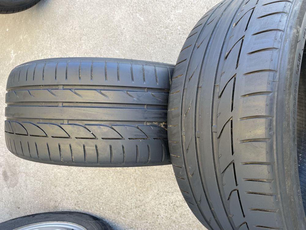235/40/19 -2бр. Летни гуми Bridgestone