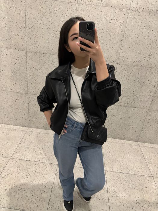 Чёрная кожанка, размер М