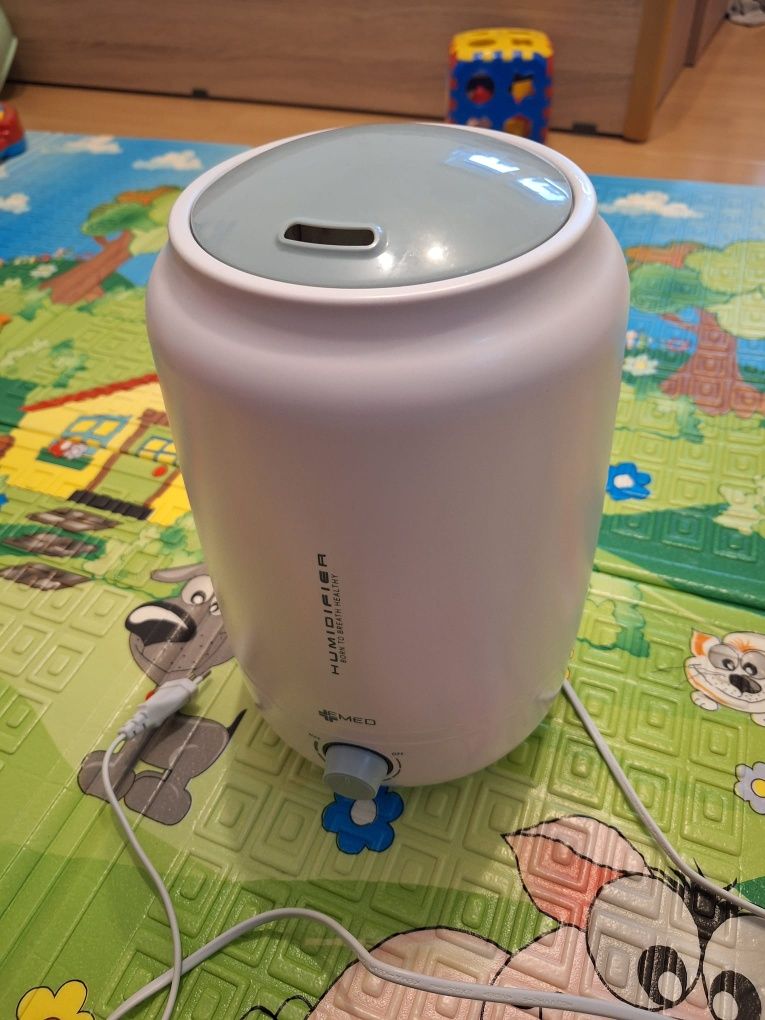Umidificator camera