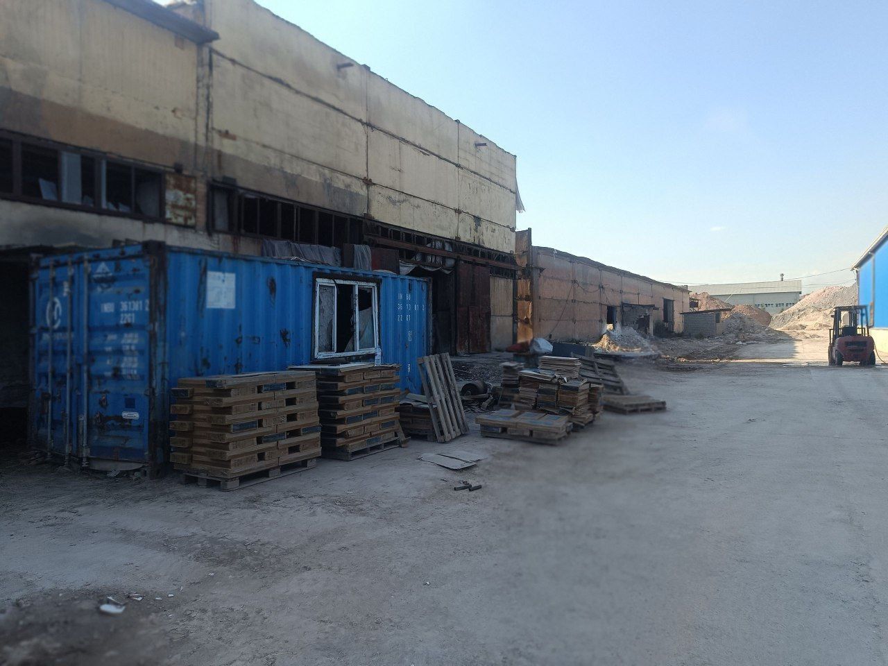 Продается зона, склад. Охангарон. 2.5 гектар. 1.3 млн
