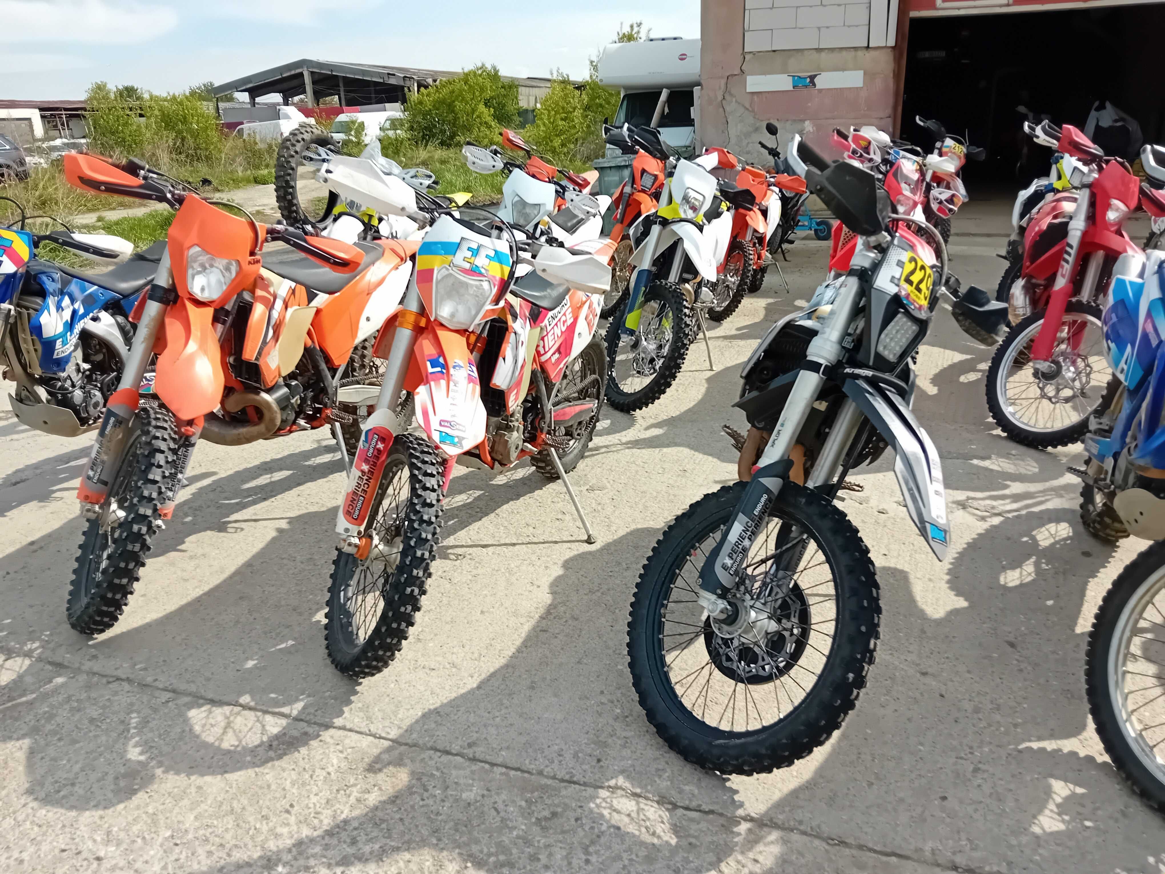 Vand motociclete de enduro