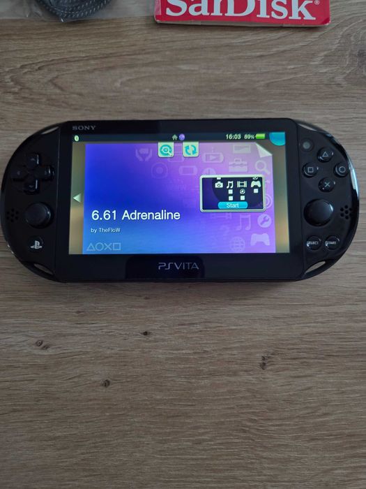 PS Vita Slim modat cu Sandisk ultra 128gb+adaptor SD2VITA impecabil