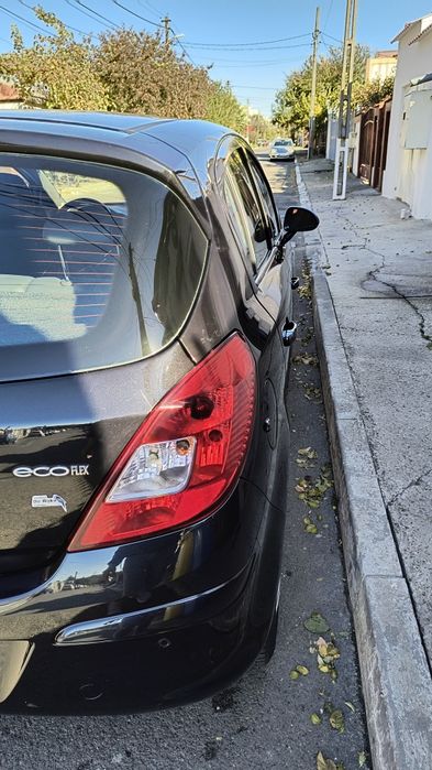 Vând Opel CORSA d