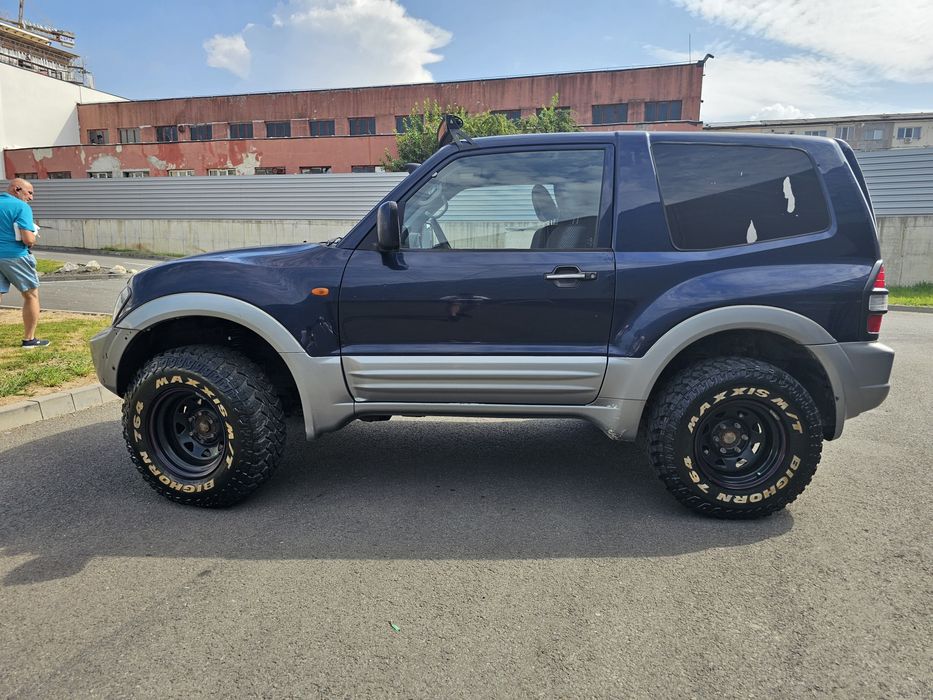 Mitsubishi Pajero 3.2 did  Autoutilitara