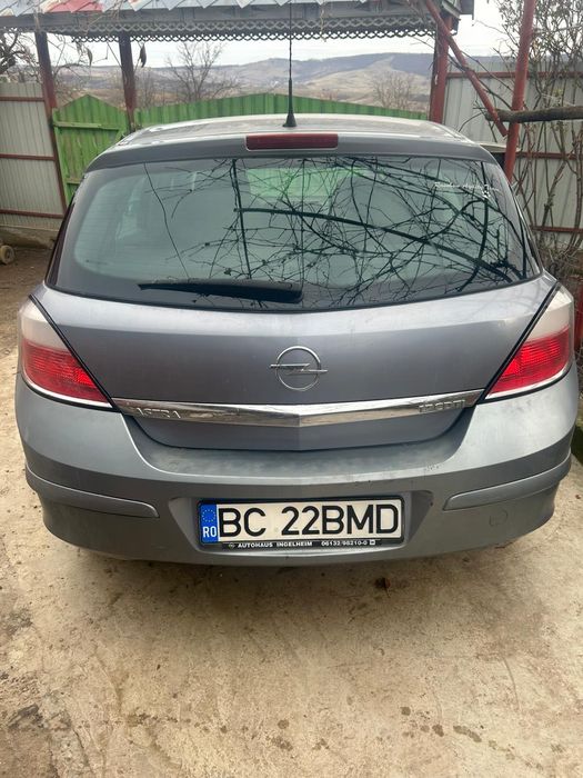 Opel Astra H  bine întreținută