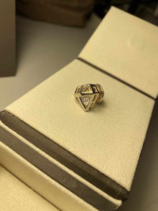 Brosa Teilor din argint cu diamant