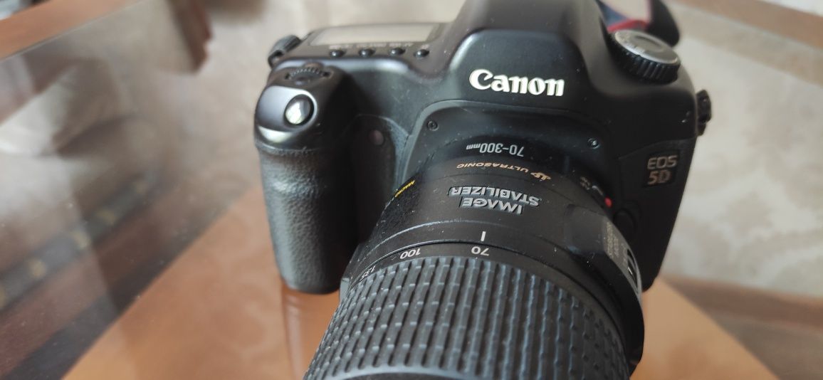 Canon EOS 5D цифровой зеркальный фотоаппарат