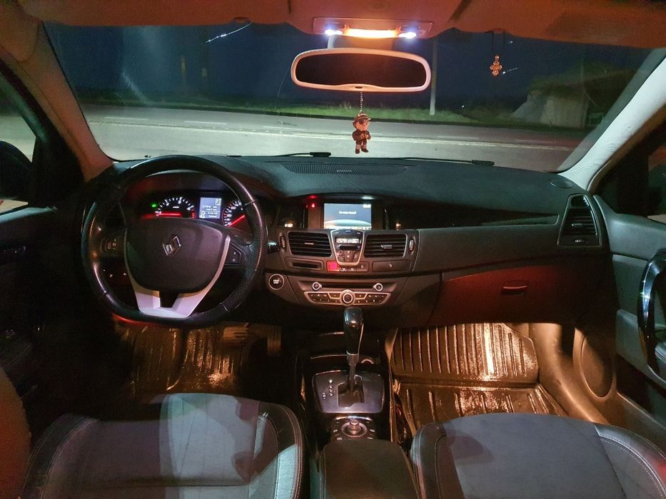 Vând Renault Laguna III 2012