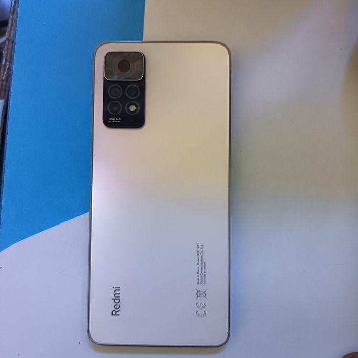 Redmi note 11 pro sotiladi ekran ketgan Vivo y 17 xam sotiladi