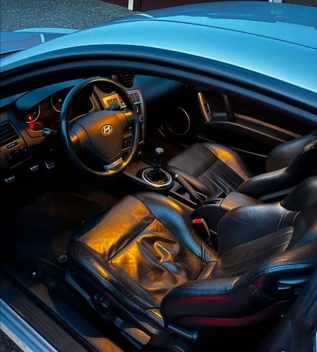 Schimb Hyundai Coupe TUSCANI 2,7 V6 200 Cai