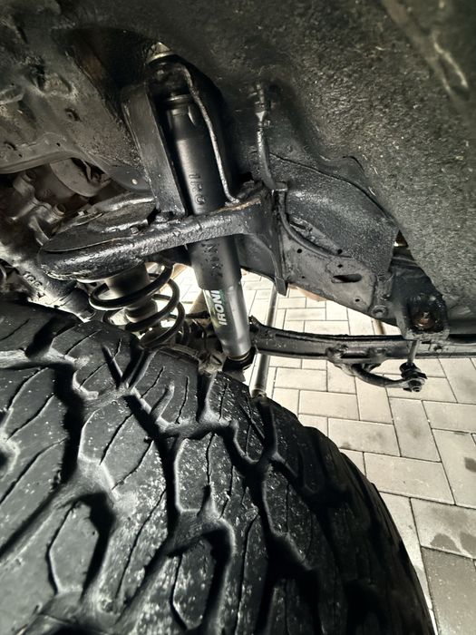 Nissan Patrol Y61 (GU4)