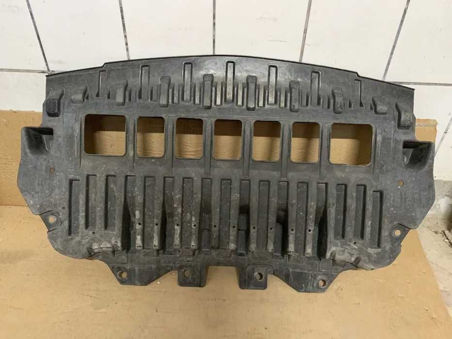 bara fata armatura  scut mercedes s coupe c217 a217 amg