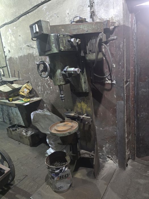 Продам сверлильный станок