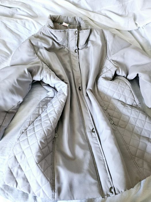 Pardesiu gri cu nasturi