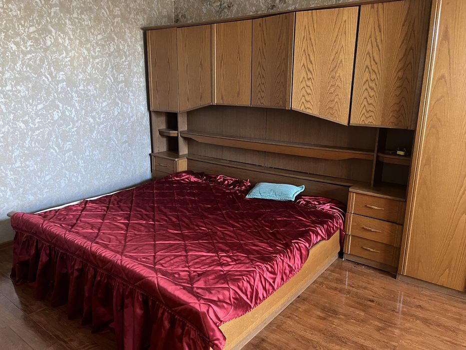 Срочно продаю Кровать King size