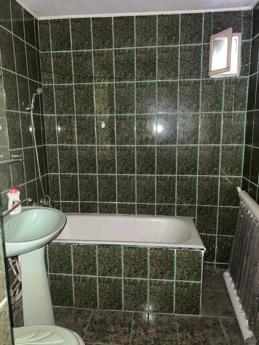 2 Camere Str Lucreafarului Ostroveni etaj 2