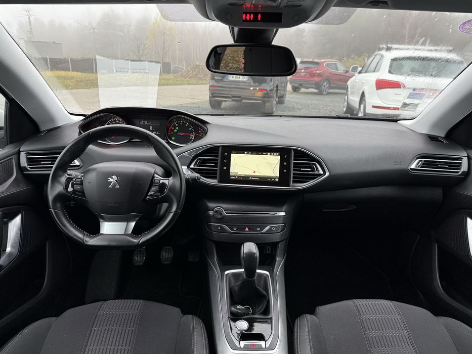 PEUGEOT 308 / 2017/ 1.2 Benzina /130 cp/ 37000 km!