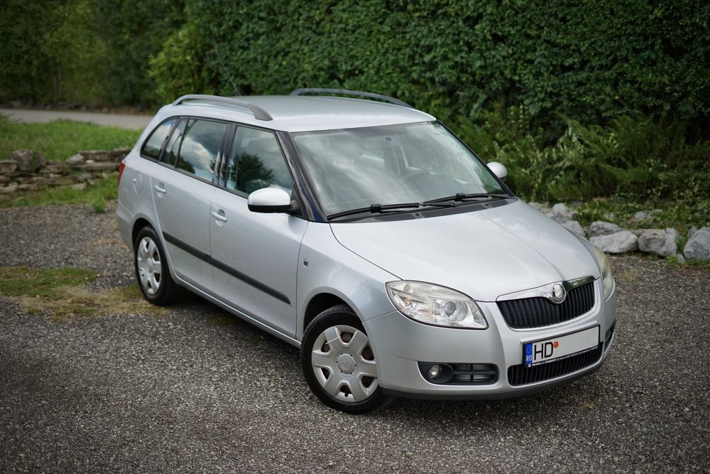 Skoda Fabia 2 5J 1.9 TDI 105cp Ambiente Navi CarPlay