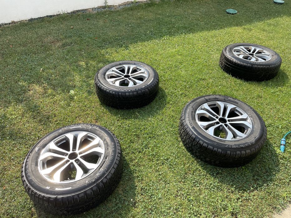 roti de mercedes 17 cu cauciucuri de iarna si senzori