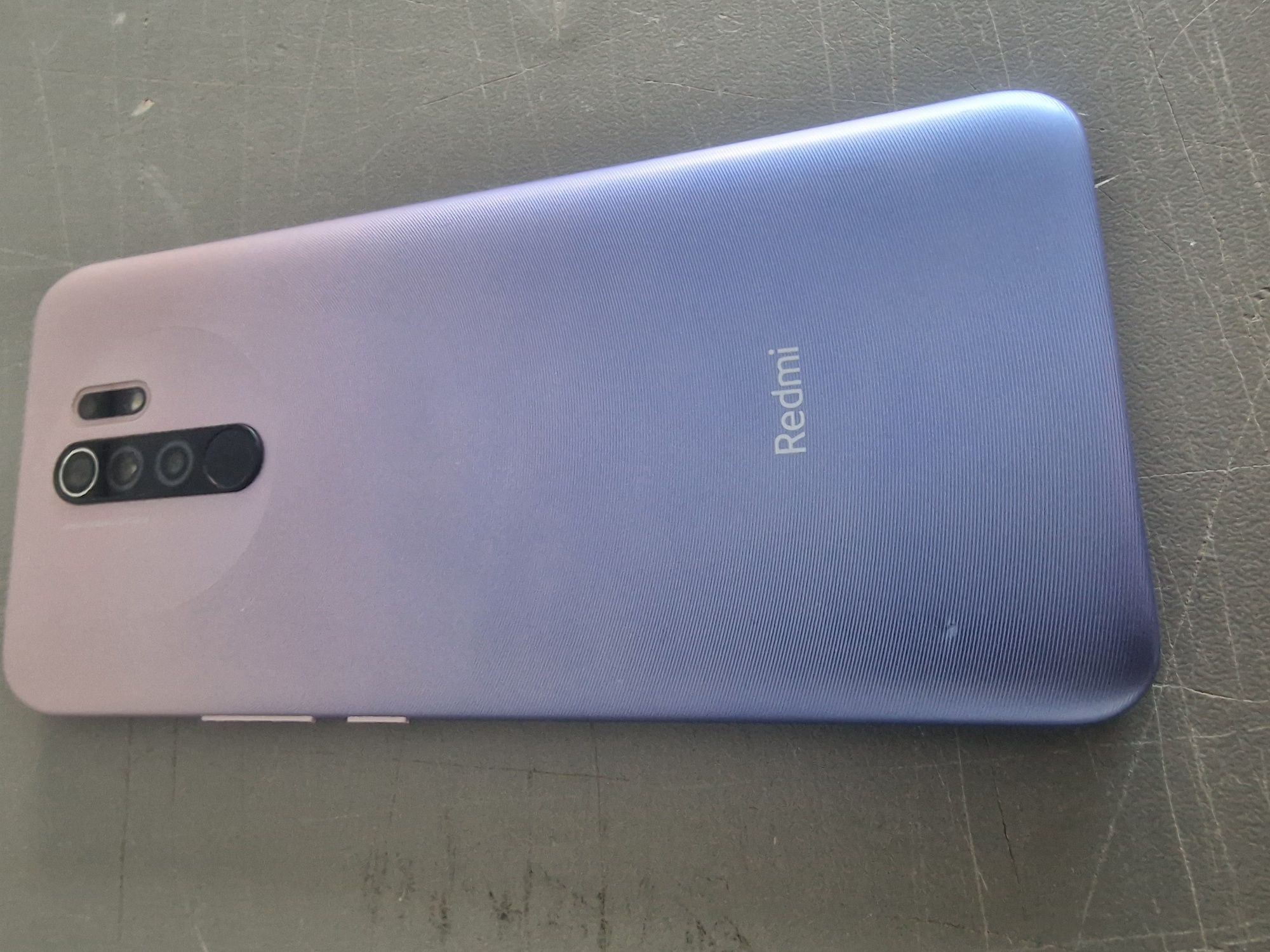 Продавам Xiami Redmi 9