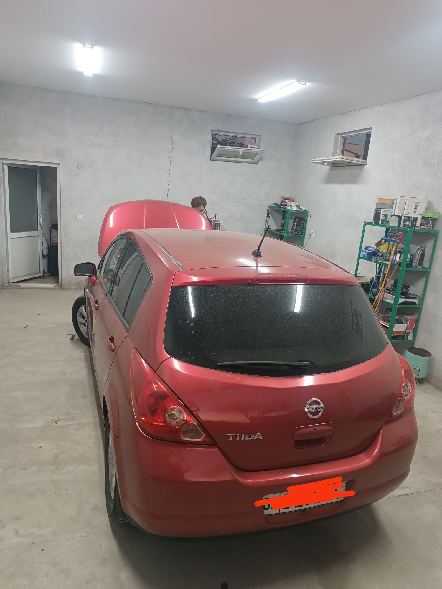 Nissan tiida 2008 sotiladi