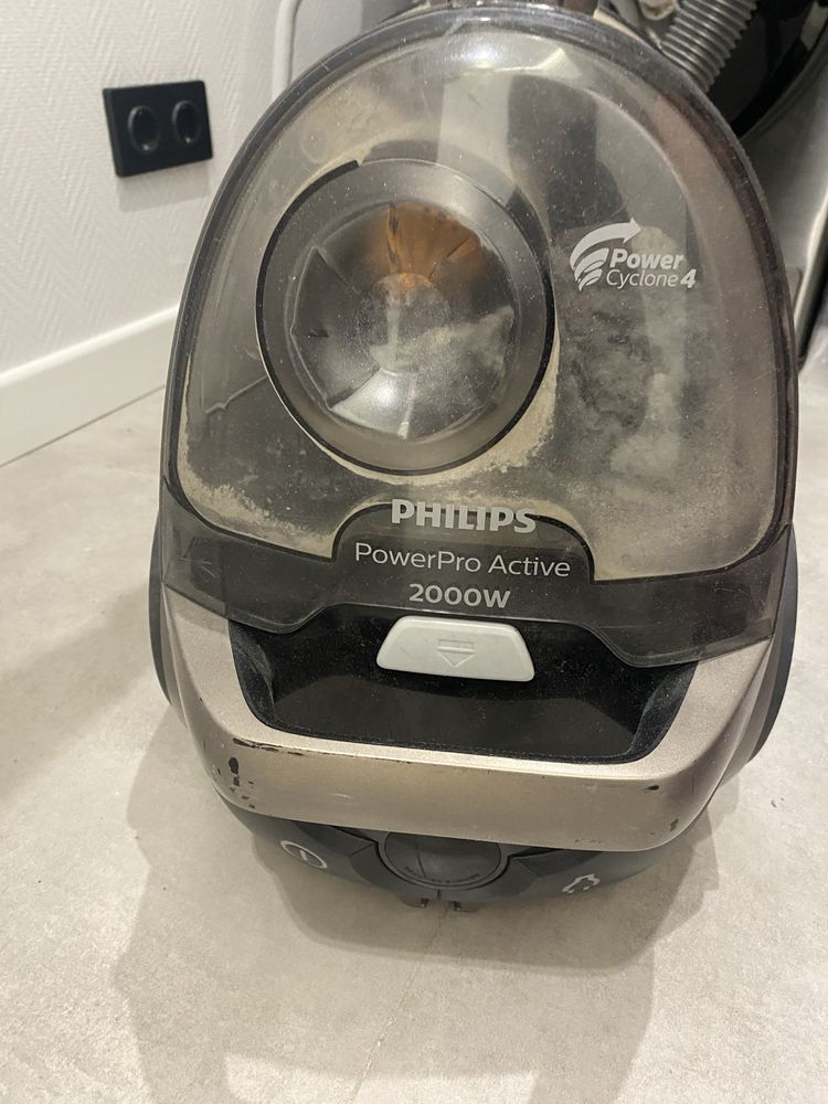Пылесос Philips Power Pro Active