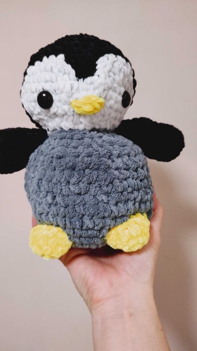 Плетена играчка пингвин