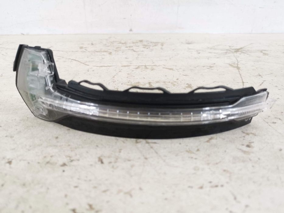 Ляв странична мигачка / Lqv straniчen migaчka Audi A3 8V [ - ] Оригина