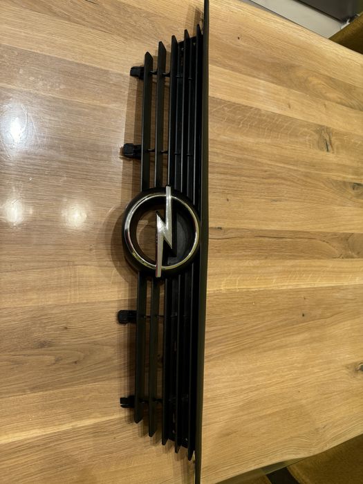 Решетка за Opel Vectra B