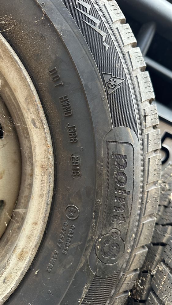 Гуми POINT S зимни със стоманени джанти 185 R 14 C - 2 бр