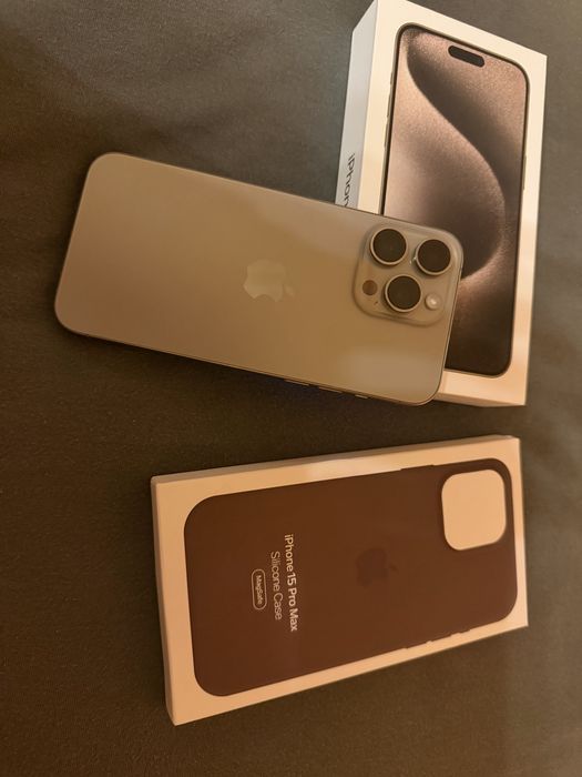 Vand Iphone 15 Pro Max 512 GB