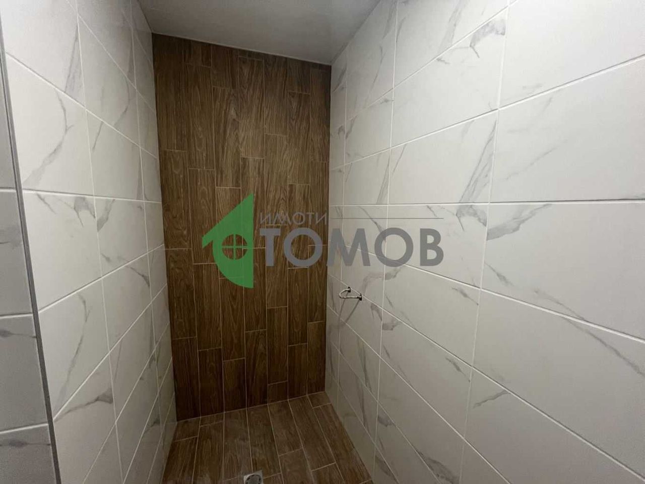 Продава се Двустаен апартамент в Шумен, Томбул джамия - 62 кв.м за 1152 €/кв.м - Снимка #4