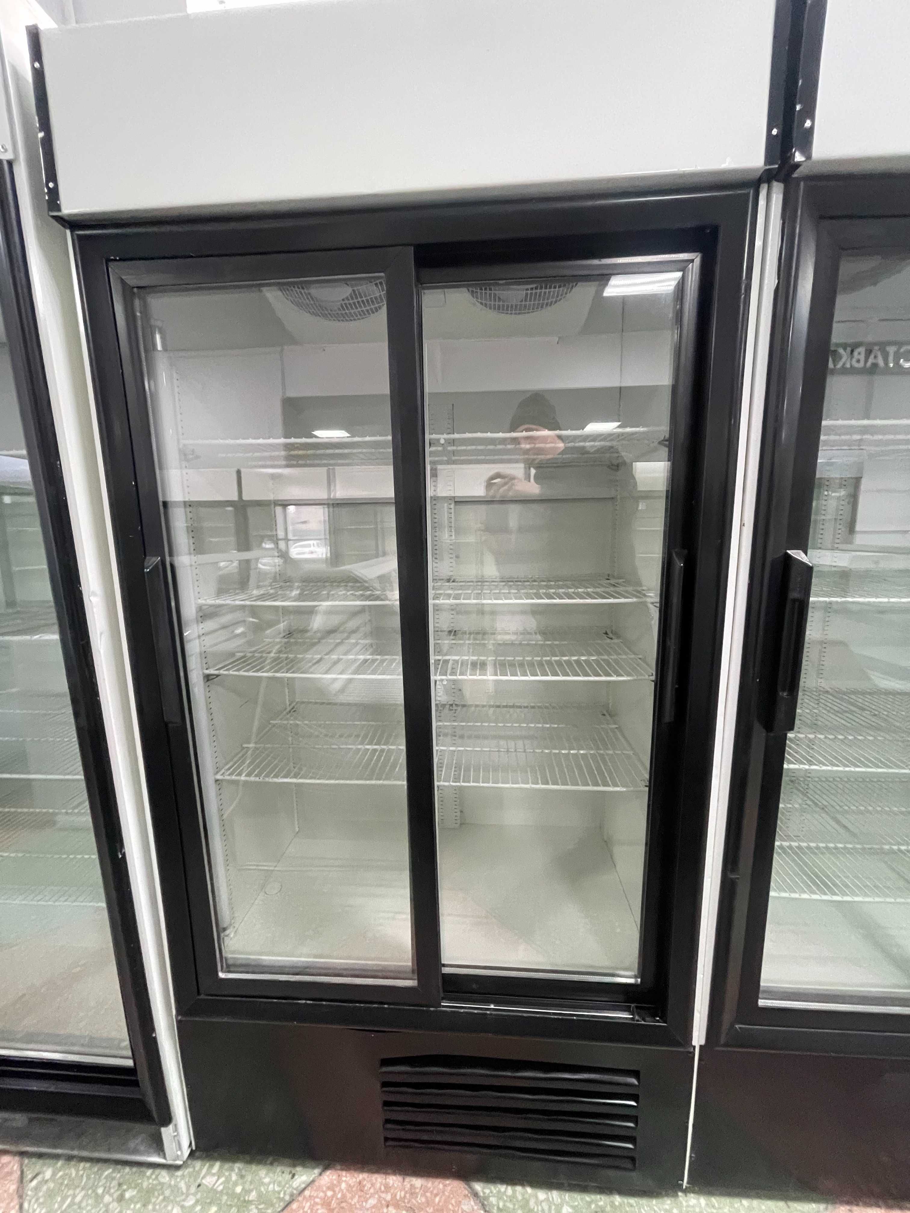 Холодильная витрина вертикальная купе Б/У