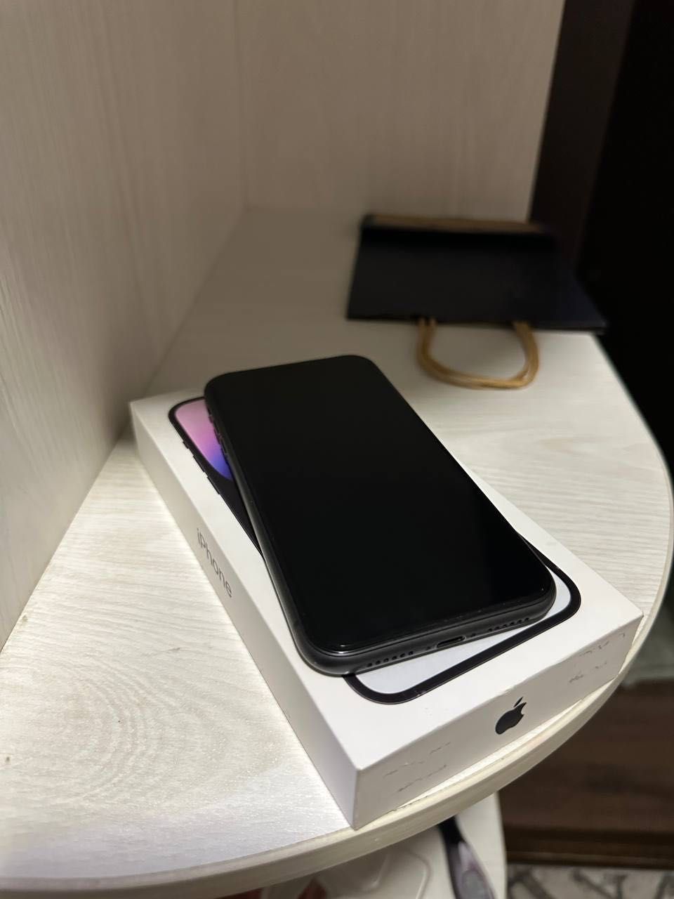 Iphone 11 sotiladi!