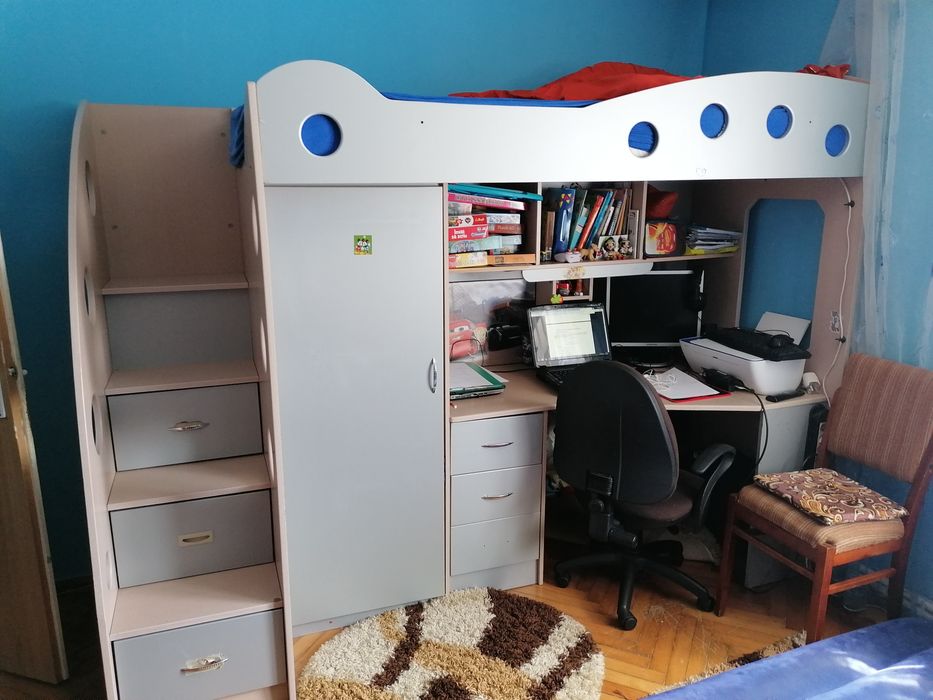 Vând birou cu pat supraetajat