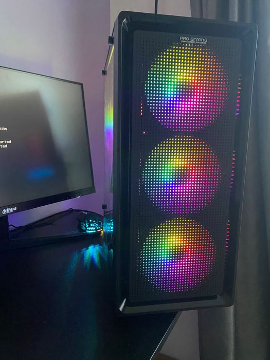 Pc Gaming 150-180 fps cs2 low