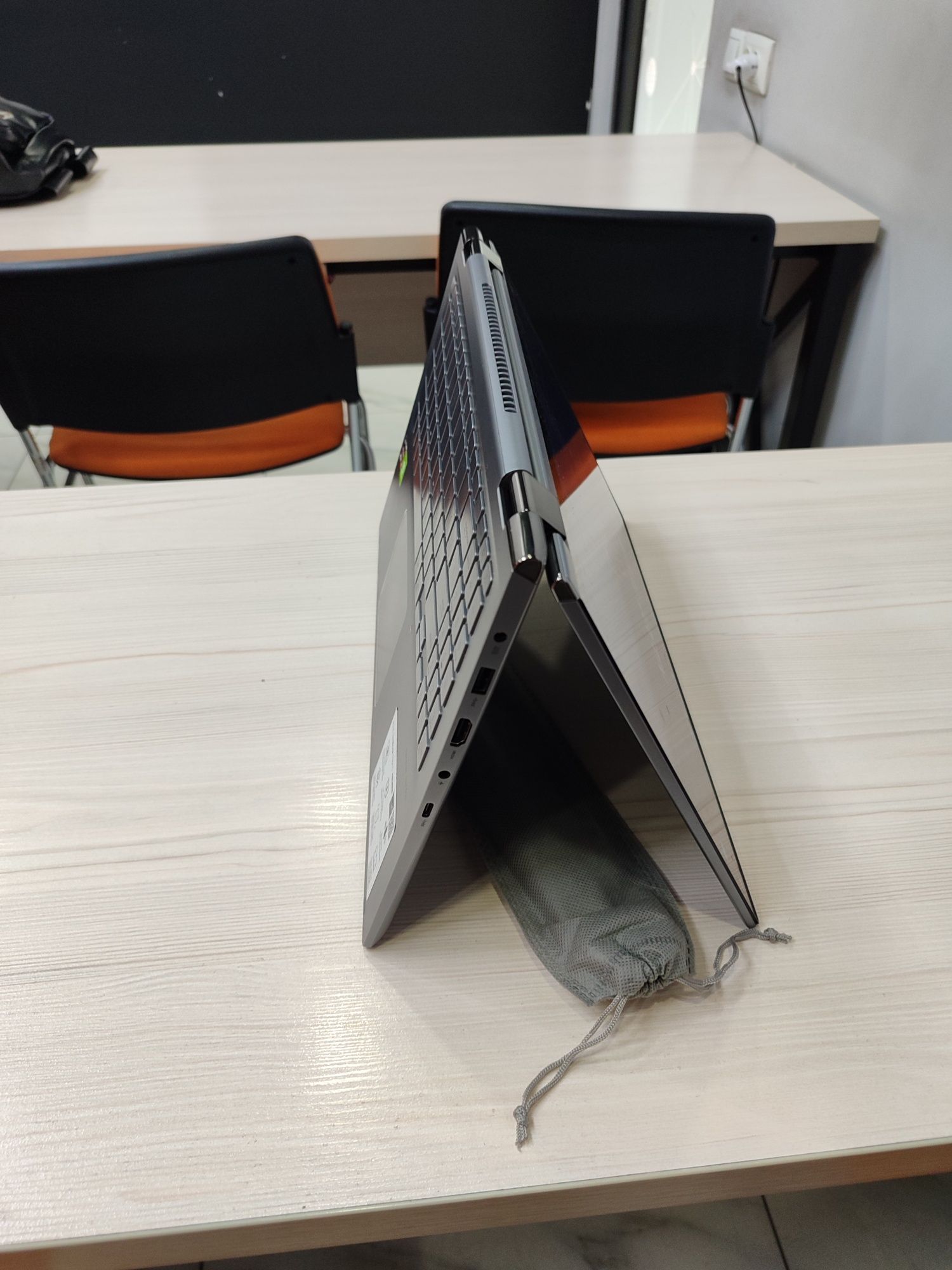 Asus ZenBook Flip 15