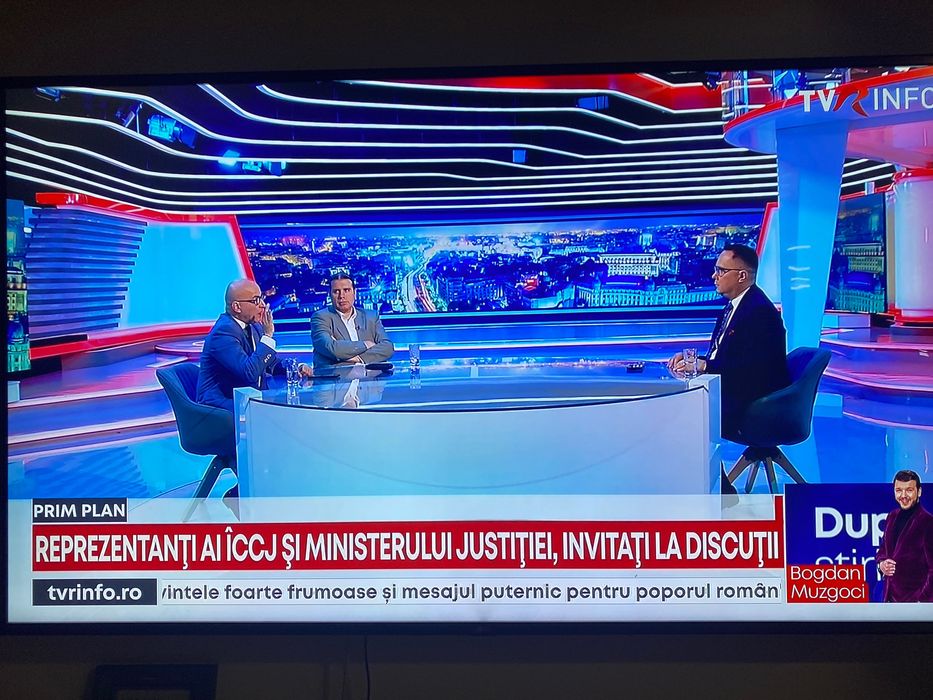 TV LG diagonala 163 cm