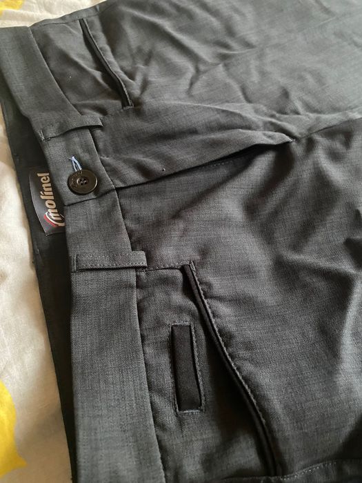 Дамски костюм в сиво - нов