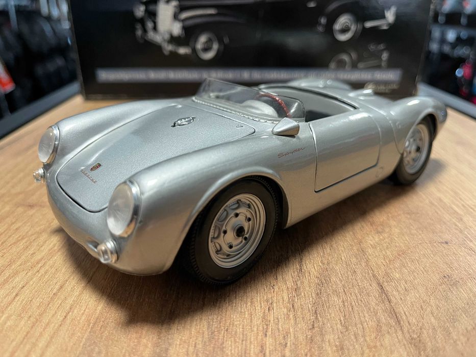 Метална колекционерска колички MAISTO PORSCHE 550 SPYDER мащаб 1:18