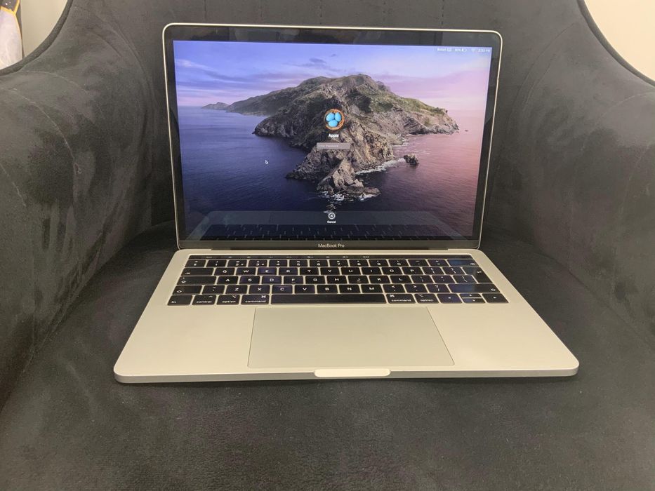 Macbook i5 8/256GB Silver