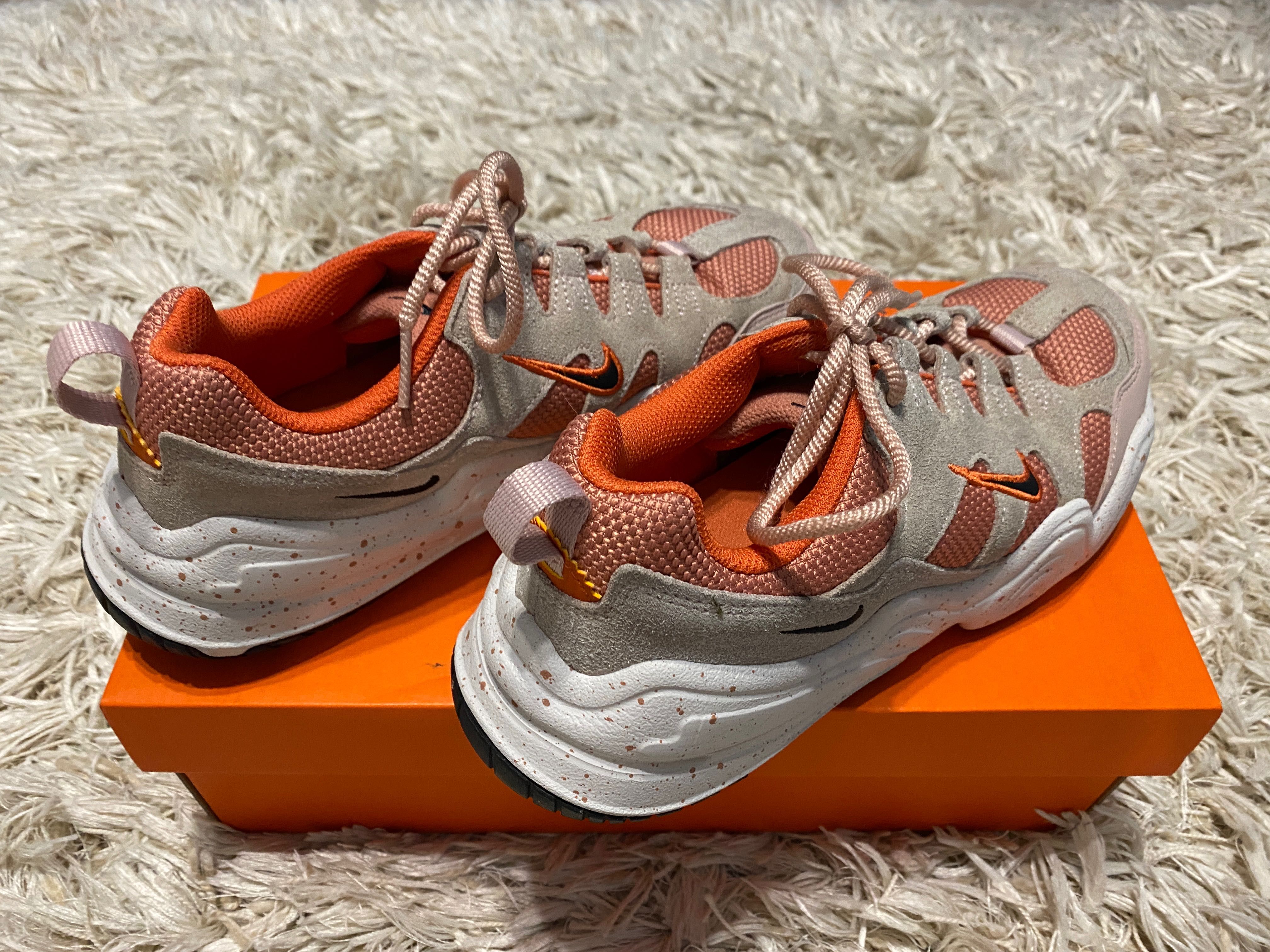 Дамски маратонки NIKE размер 39