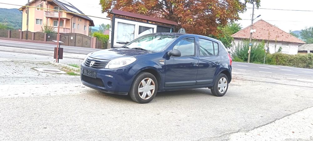 Dacia Sandero An 2010 Motor 1,2 Benzină Mpi Climă Servo Stare Perfectă