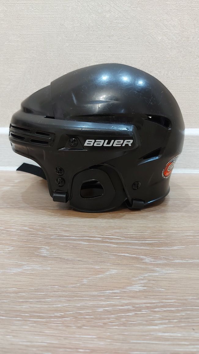 Хоккейный шлем Bauer