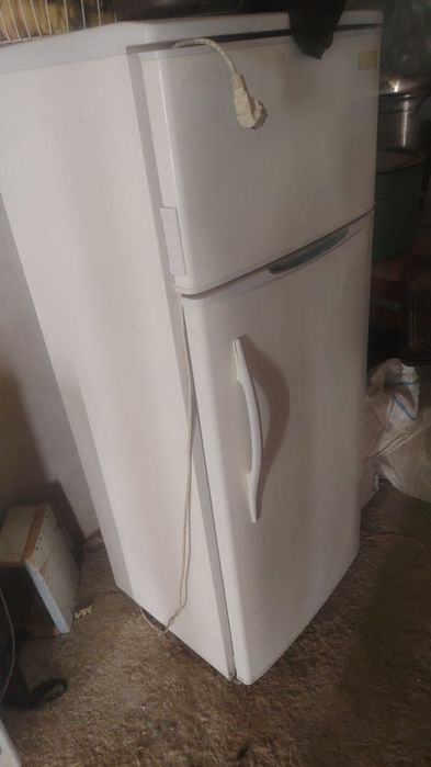 Холадилник моразилнк сатилди