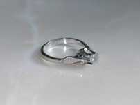 Inel din aur alb de 18 k cu diamant natural