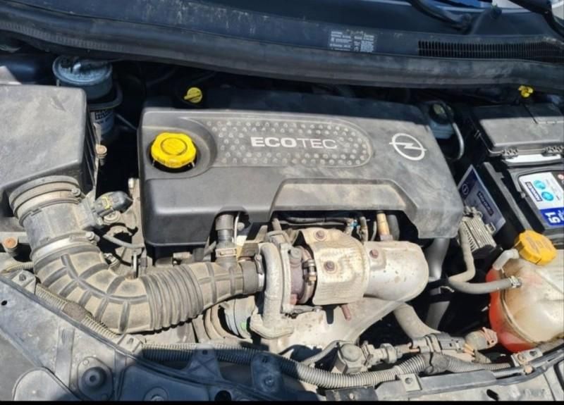 Motor Opel Corsa D facelift