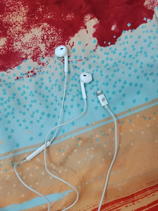 Наушники проводные  для айфонов до 14 про