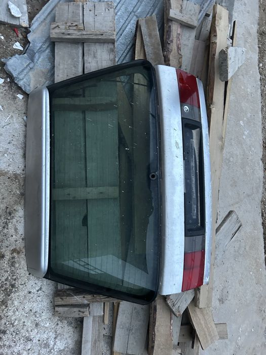 Багажник от ауди с4